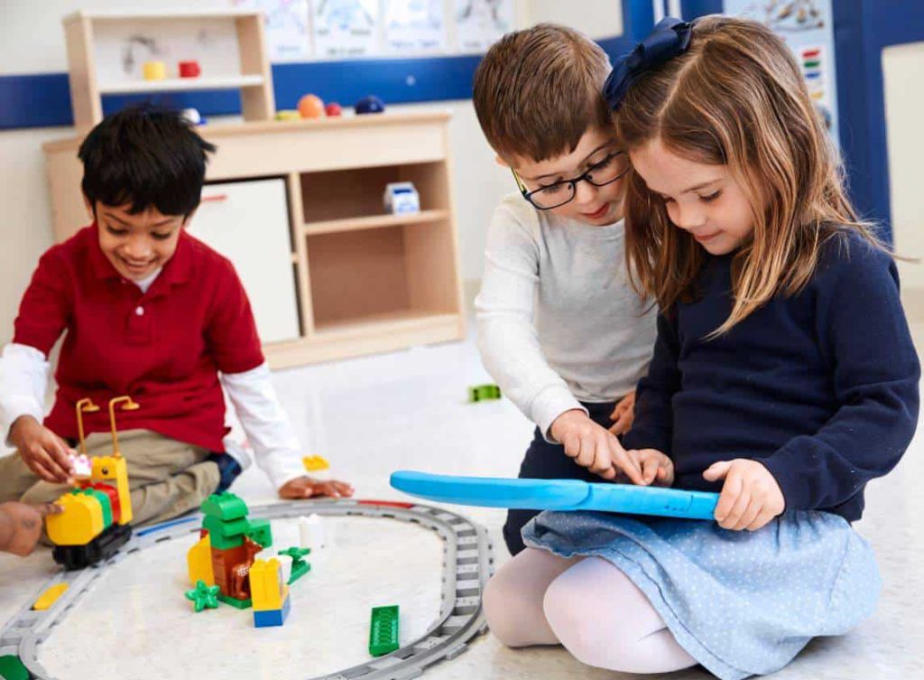 آموزش لگو کودکان